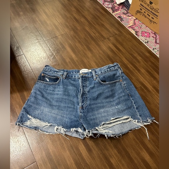 The Ex-boyfriend Hi-rise Denim Short Relaxed denim cut-off short size 31 Aritzia - Picture 5 of 9